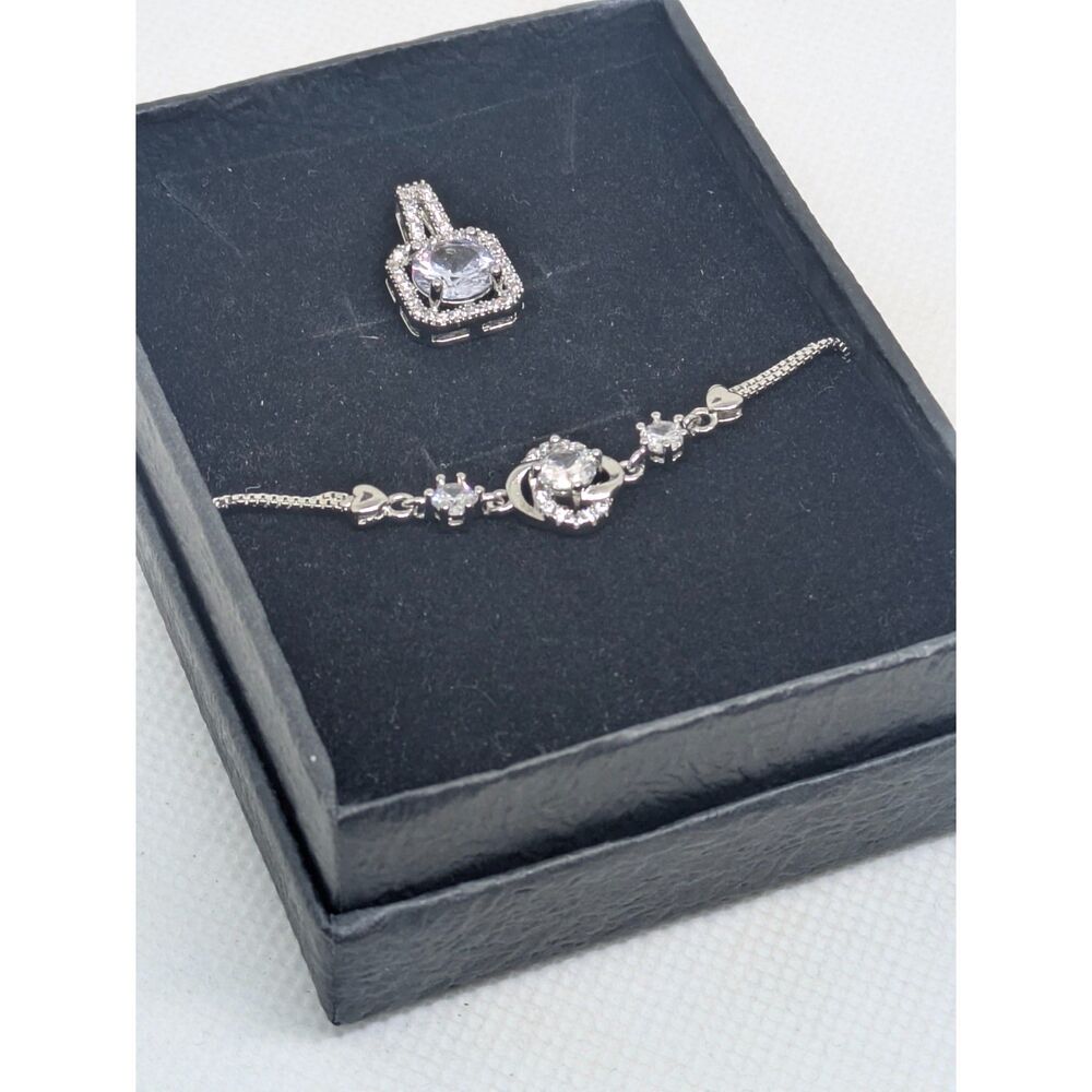 Women's new jewelry set with 925 Sterling Silver CZ Star Bracelet & Pendan - Picture 2 of 6